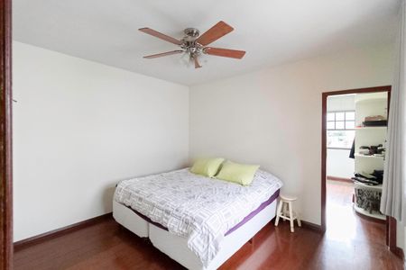 Casa à venda com 231m², 3 quartos e 3 vagas Casa à venda com 231m², 3 quartos e 3 vagasSuíte 2