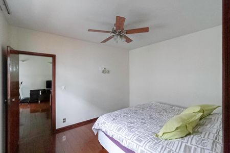 Casa à venda com 231m², 3 quartos e 3 vagas Casa à venda com 231m², 3 quartos e 3 vagasSuíte 2