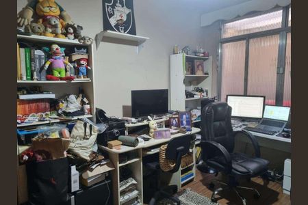 Apartamento à venda com 107m², 2 quartos e sem vaga