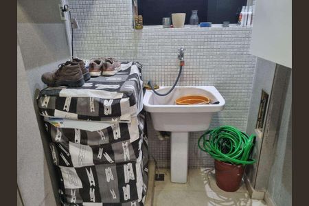 Apartamento à venda com 107m², 2 quartos e sem vaga
