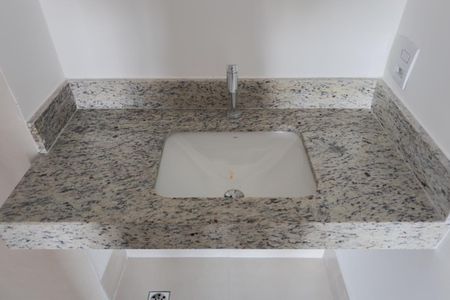 Apartamento à venda com 38m², 1 quarto e sem vaga Apartamento à venda com 38m², 1 quarto e sem vagaBanheiro da Suíte