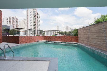 Apartamento à venda com 37m², 1 quarto e sem vaga Apartamento à venda com 37m², 1 quarto e sem vagaÁrea comum - Piscina
