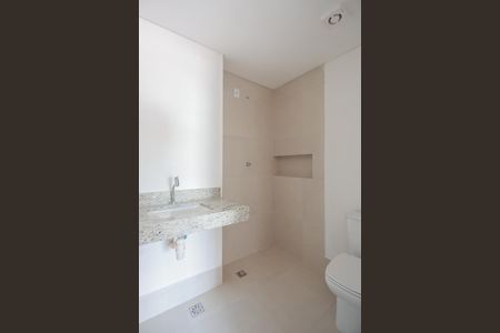 Apartamento à venda com 37m², 1 quarto e sem vaga Apartamento à venda com 37m², 1 quarto e sem vagaBanheiro da Suíte