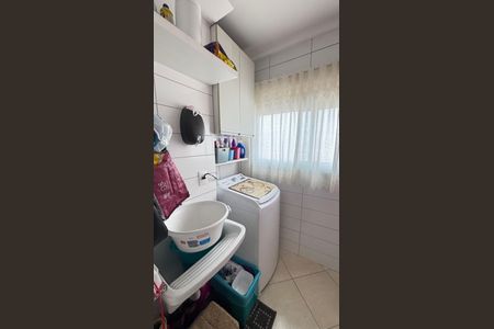 Apartamento à venda com 60m², 2 quartos e 1 vaga Apartamento à venda com 60m², 2 quartos e 1 vagaÁrea de Serviço