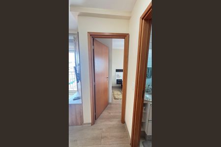 Apartamento à venda com 60m², 2 quartos e 1 vaga Apartamento à venda com 60m², 2 quartos e 1 vagaCorredor