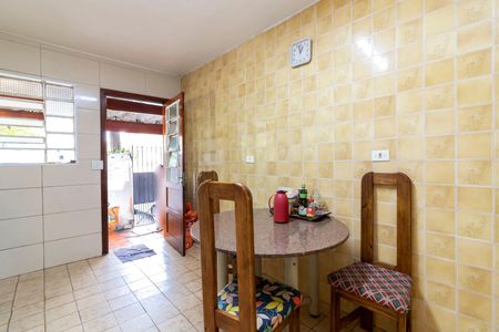 Casa à venda com 178m², 3 quartos e 2 vagas Casa à venda com 178m², 3 quartos e 2 vagasCozinha