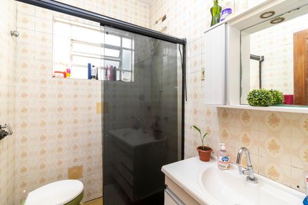 Casa à venda com 178m², 3 quartos e 2 vagas Casa à venda com 178m², 3 quartos e 2 vagasBanheiro