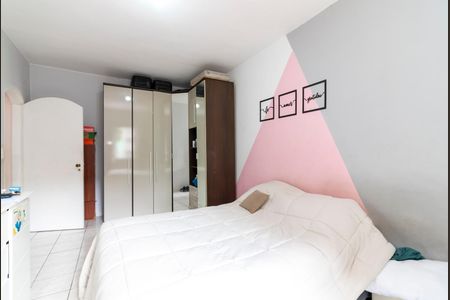 Casa à venda com 178m², 3 quartos e 2 vagas Casa à venda com 178m², 3 quartos e 2 vagasQuarto 2