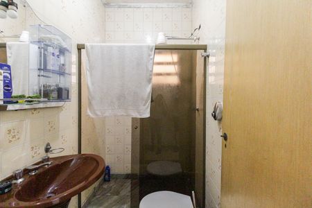 Casa à venda com 150m², 4 quartos e 2 vagas Casa à venda com 150m², 4 quartos e 2 vagasBanheiro 1