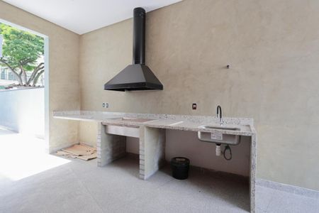 Apartamento à venda com 32m², 1 quarto e sem vagaÁrea comum - Churrasqueira