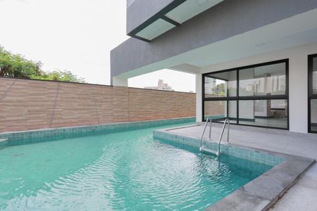 Apartamento à venda com 32m², 1 quarto e sem vagaÁrea comum - Piscina