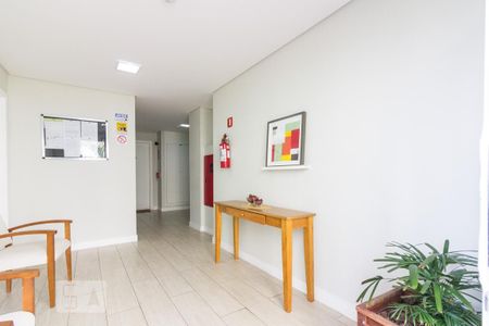 Apartamento à venda com 47m², 2 quartos e 1 vaga Apartamento à venda com 47m², 2 quartos e 1 vagaHall social