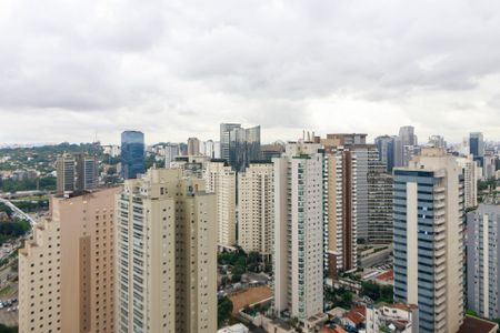 Apartamento à venda com 88m², 1 quarto e 2 vagas Apartamento à venda com 88m², 1 quarto e 2 vagasVista da Varanda da Sala