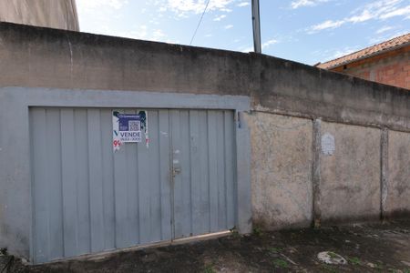 Casa à venda com 170m², 2 quartos e 10 vagas Casa à venda com 170m², 2 quartos e 10 vagasPlaquinha