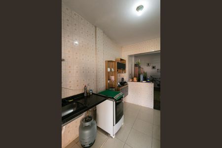 Casa à venda com 170m², 2 quartos e 10 vagas Casa à venda com 170m², 2 quartos e 10 vagasCozinha