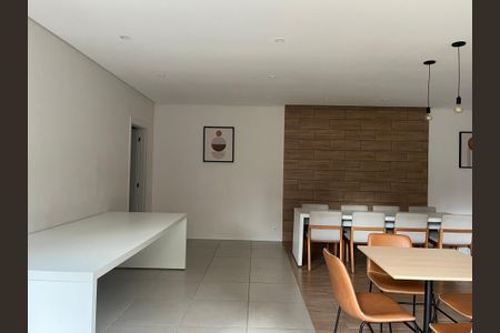 Apartamento à venda com 25m², 1 quarto e sem vaga Apartamento à venda com 25m², 1 quarto e sem vagaÁrea comum - Salão de festas