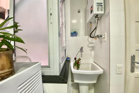 Apartamento à venda com 138m², 3 quartos e 1 vagaÁrea de Serviço