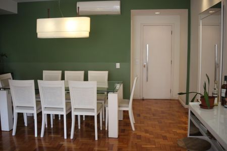 Sala de apartamento à venda com 3 quartos, 138m² em Copacabana, Rio de Janeiro