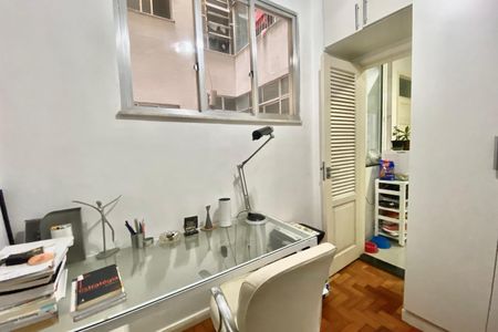 Apartamento à venda com 138m², 3 quartos e 1 vagaQuarto de Serviço