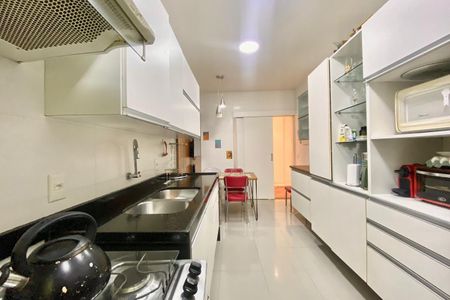 Apartamento à venda com 138m², 3 quartos e 1 vagaCozinha