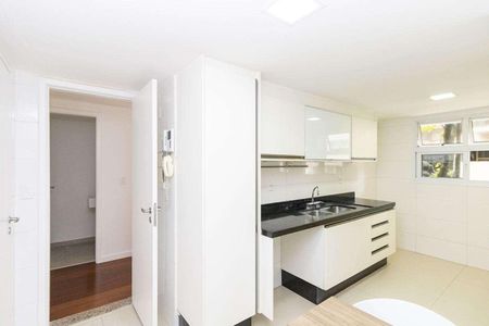 Apartamento à venda com 200m², 3 quartos e 3 vagas