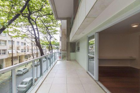 Apartamento à venda com 200m², 3 quartos e 3 vagas