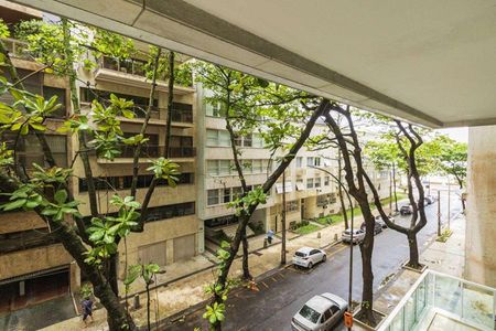 Apartamento à venda com 200m², 3 quartos e 3 vagas