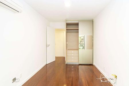 Apartamento à venda com 200m², 3 quartos e 3 vagas