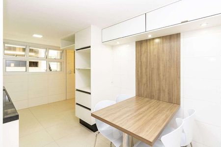 Apartamento à venda com 200m², 3 quartos e 3 vagas
