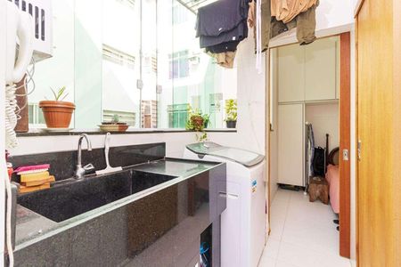 Apartamento à venda com 63m², 2 quartos e sem vaga