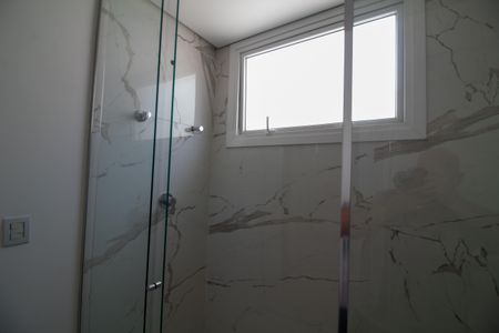 Casa à venda com 786m², 4 quartos e 5 vagas Casa à venda com 786m², 4 quartos e 5 vagasBanheiro da Suíte 3
