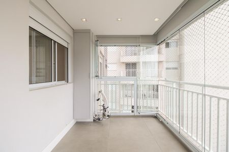 Apartamento à venda com 78m², 3 quartos e 2 vagas Apartamento à venda com 78m², 3 quartos e 2 vagasVaranda Sala