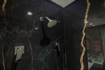 Apartamento à venda com 78m², 3 quartos e 2 vagas Apartamento à venda com 78m², 3 quartos e 2 vagasBanheiro Social