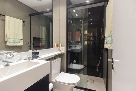 Apartamento à venda com 78m², 3 quartos e 2 vagas Apartamento à venda com 78m², 3 quartos e 2 vagasBanheiro Social