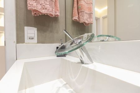 Apartamento à venda com 78m², 3 quartos e 2 vagas Apartamento à venda com 78m², 3 quartos e 2 vagasBanheiro Social