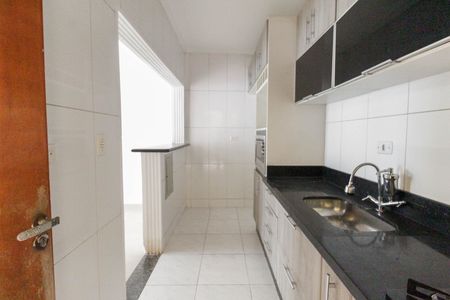 Casa de condomínio à venda com 77m², 2 quartos e 1 vaga Casa de condomínio à venda com 77m², 2 quartos e 1 vagaCozinha