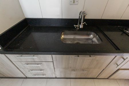 Casa de condomínio à venda com 77m², 2 quartos e 1 vaga Casa de condomínio à venda com 77m², 2 quartos e 1 vagaCozinha