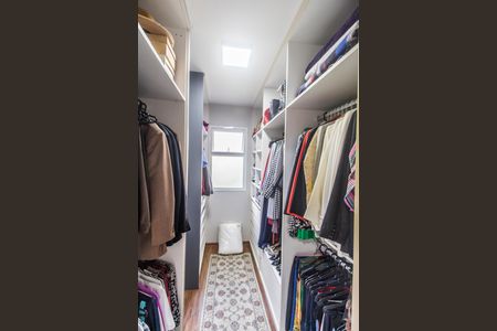 Apartamento à venda com 113m², 2 quartos e 2 vagas Apartamento à venda com 113m², 2 quartos e 2 vagasCloset do quarto 2
