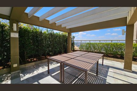 Apartamento à venda com 158m², 3 quartos e 3 vagas Apartamento à venda com 158m², 3 quartos e 3 vagasÁrea comum - Churrasqueira