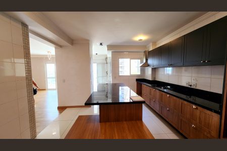 Apartamento à venda com 158m², 3 quartos e 3 vagas Apartamento à venda com 158m², 3 quartos e 3 vagasCozinha