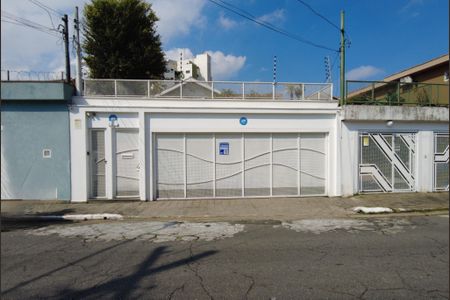 Casa à venda com 270m², 2 quartos e 3 vagasFachada