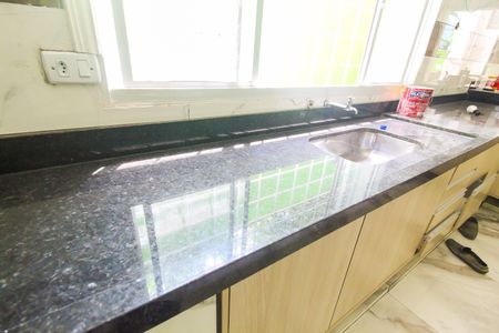 Casa à venda com 300m², 4 quartos e 1 vagaCozinha