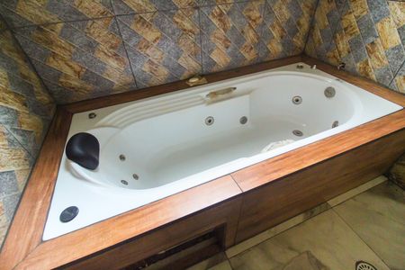 Casa à venda com 300m², 4 quartos e 1 vagaBanheiro 2