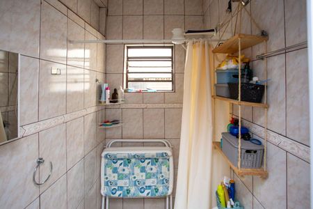 Casa à venda com 279m², 5 quartos e 2 vagasBanheiro Casa 2