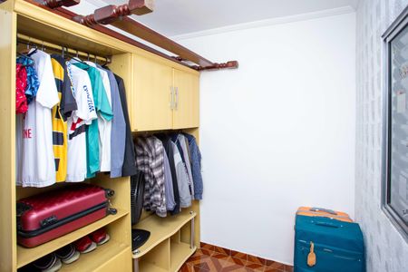 Casa à venda com 279m², 5 quartos e 2 vagasQuarto 2