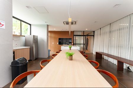 Apartamento à venda com 135m², 3 quartos e 2 vagas Apartamento à venda com 135m², 3 quartos e 2 vagasÁrea Comum - Salão de Festas Gourmet