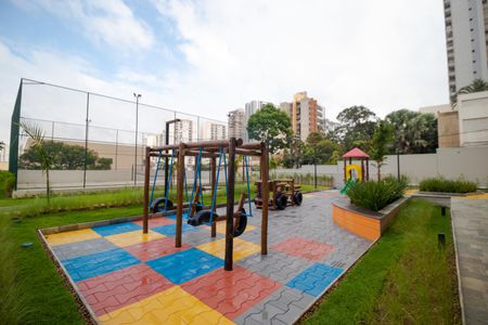 Apartamento à venda com 86m², 2 quartos e 2 vagasÁrea comum - Playground