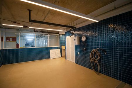 Apartamento à venda com 86m², 2 quartos e 2 vagasÁrea comum - Lava Carros