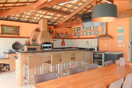 Casa à venda com 453m², 5 quartos e 4 vagasEspaço Gourmet