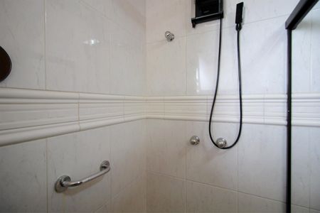 Casa à venda com 453m², 5 quartos e 4 vagasBanheiro da Suíte